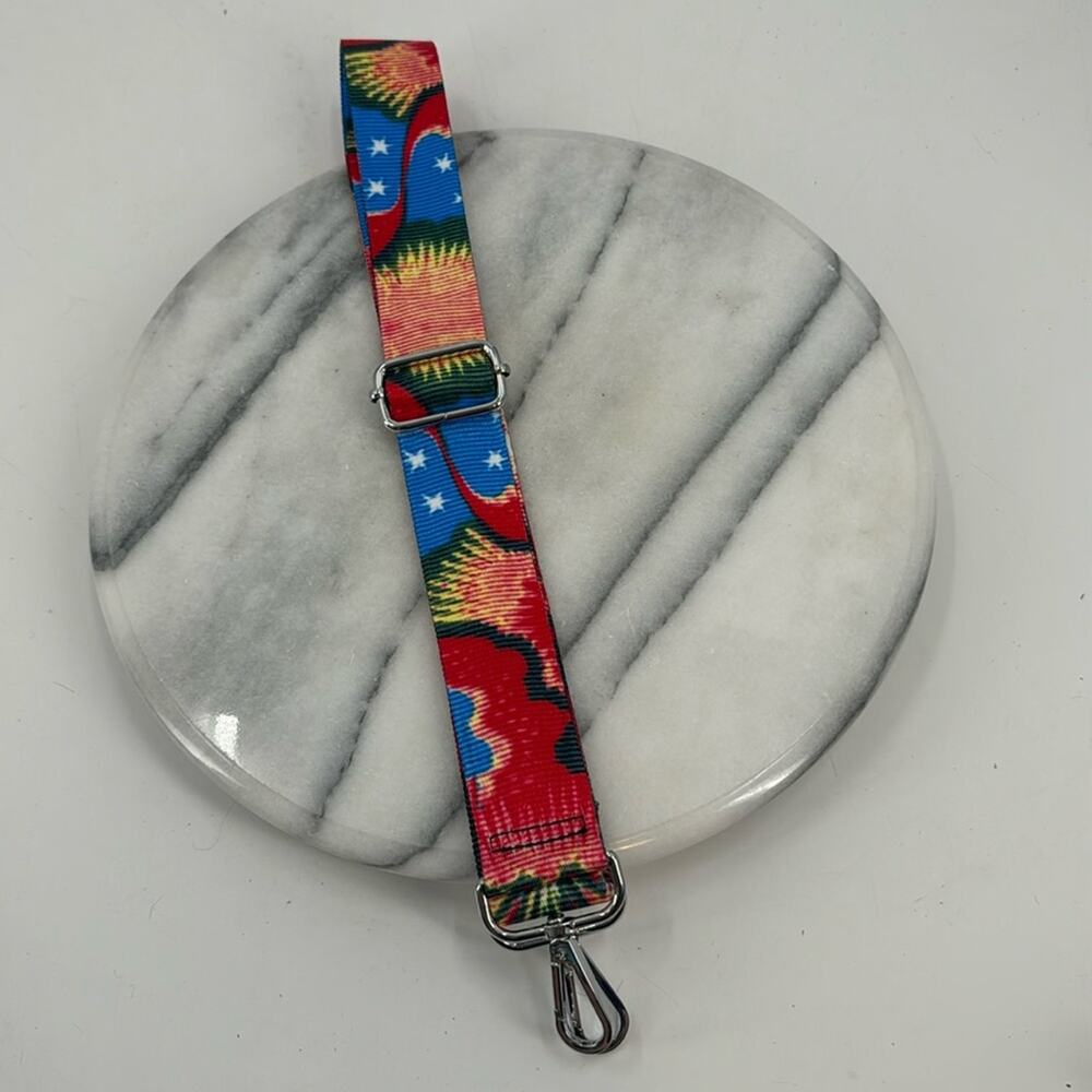 NWT red wire stars herb plant patterned purse strap